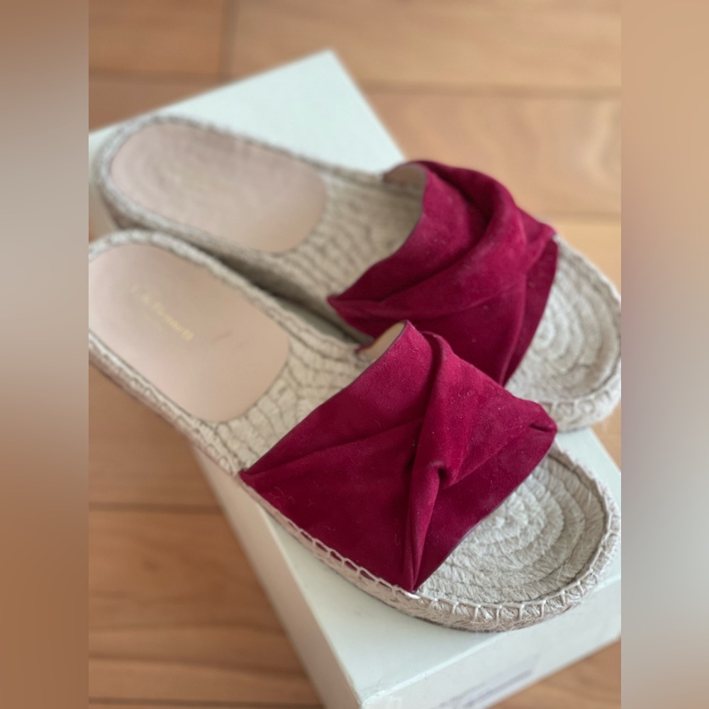 Never worn LK Bennett size 37 Poppy suede flats! Precious!